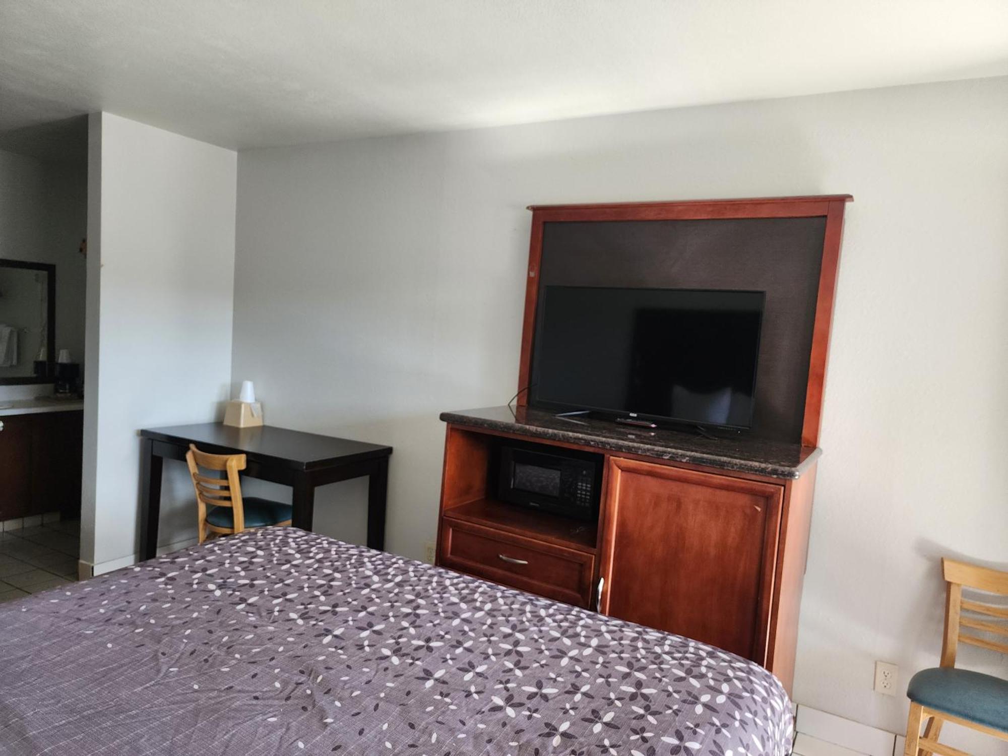Pacific Inn Кресънт Сити Екстериор снимка